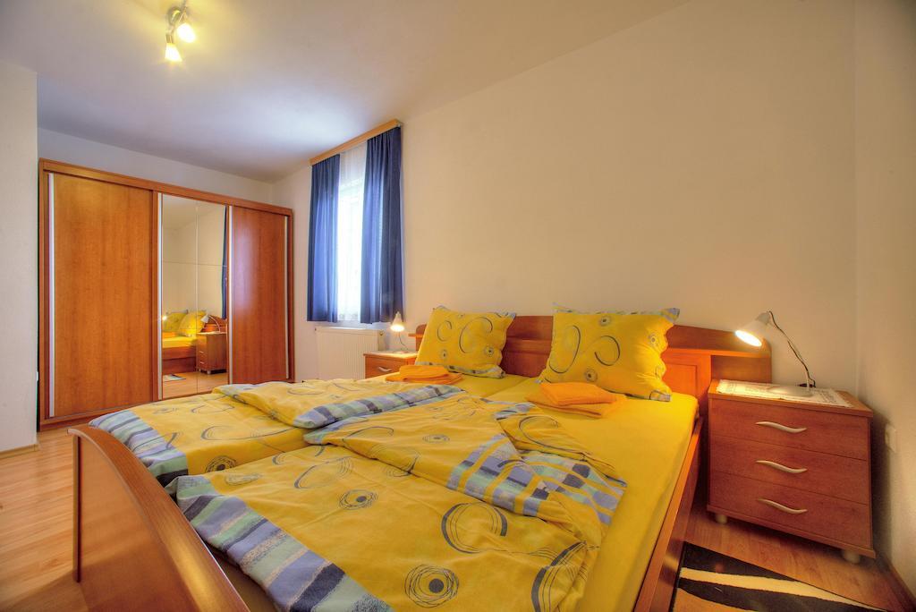 Apartments Peran Šibenik Quarto foto
