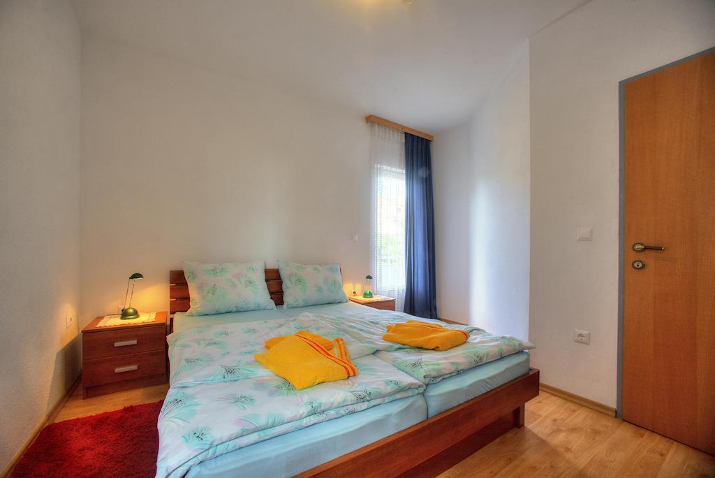 Apartments Peran Šibenik Quarto foto